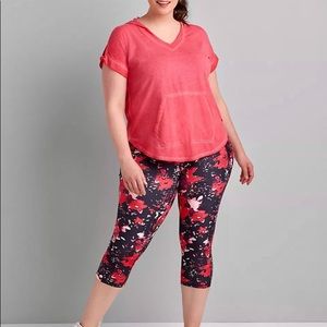 Livi High Rise Wicking Capri, size 3X